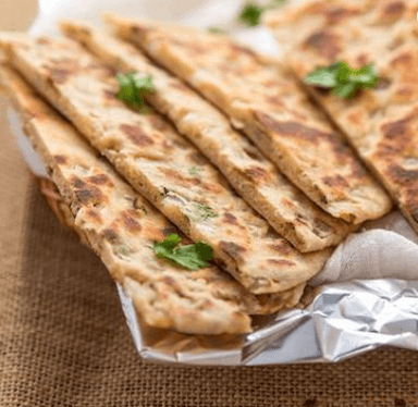 Food-Paneer stuff kulcha
