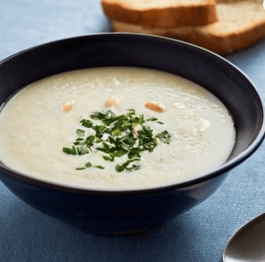Food-Cesnaková so syrom a krutónmi