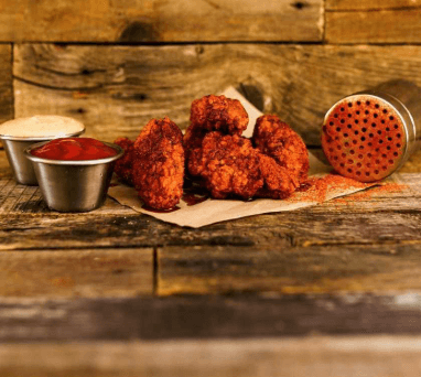 Food-Nashville spicy crispy chicken wings